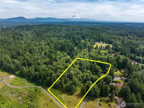 23908 SE 168 St, Issaquah, WA 98027