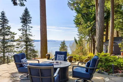 1571 Thorndyke Rd, Port Ludlow, WA 98365