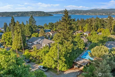 10428 66th Ave S, Seattle, WA 98178