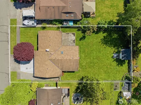 View/Area - 1428 Loraine St, Enumclaw, WA 98022 photo 4 of 6