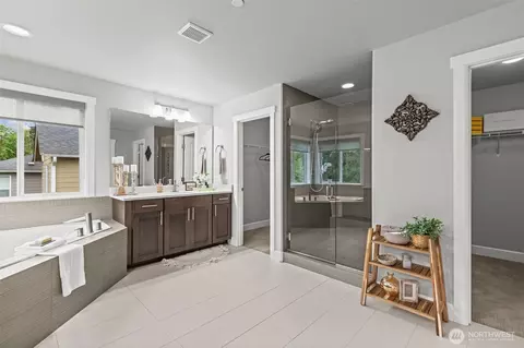 Bath - 18231 3rd Dr SE, Bothell, WA 98012 photo 3 of 5