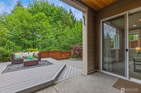 Exterior - 18231 3rd Dr SE, Bothell, WA 98012 photo 5 of 6