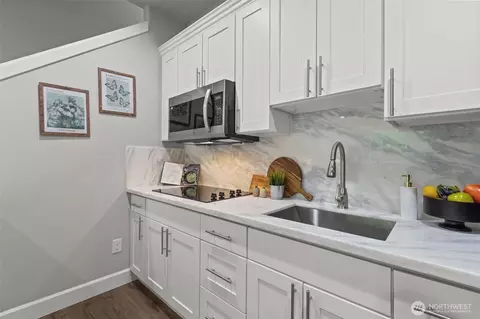 Kitchen - 18231 3rd Dr SE, Bothell, WA 98012 photo 7 of 7