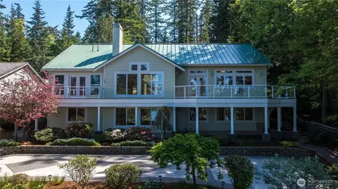 17340 Maple Ln, La Conner, WA 98257