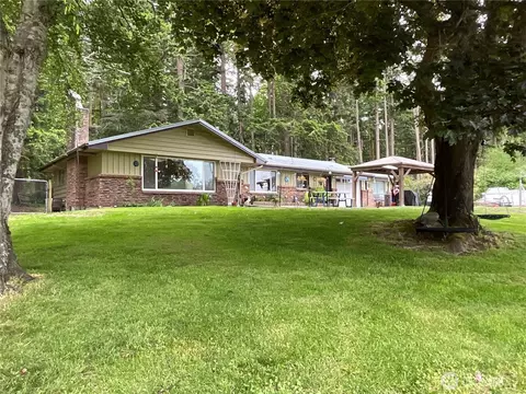 2757 Hunt Rd, Oak Harbor, WA 98277