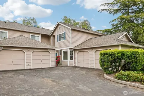 7226 NE 171st Ln, Kenmore, WA 98028