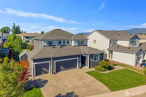 View/Area - 2759 Christianson Ave, Enumclaw, WA 98022 photo 1 of 4