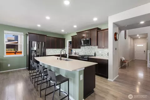 Kitchen - 2759 Christianson Ave, Enumclaw, WA 98022 photo 1 of 2