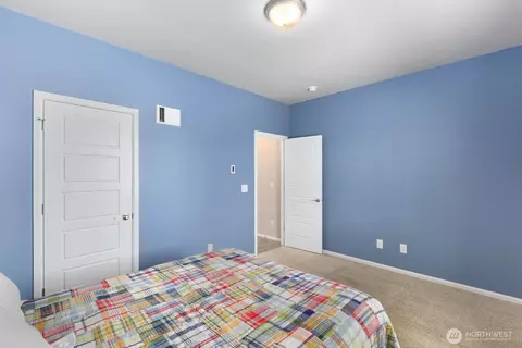 Bedroom - 2759 Christianson Ave, Enumclaw, WA 98022 photo 5 of 6