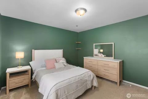 Bedroom - 2759 Christianson Ave, Enumclaw, WA 98022 photo 3 of 6