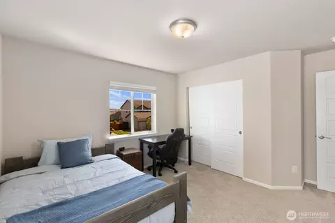 Bedroom - 2759 Christianson Ave, Enumclaw, WA 98022 photo 2 of 6
