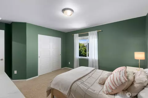 Bedroom - 2759 Christianson Ave, Enumclaw, WA 98022 photo 4 of 6