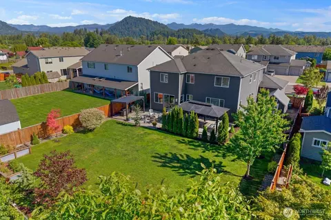 View/Area - 2759 Christianson Ave, Enumclaw, WA 98022 photo 3 of 4