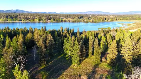 2 E Nnnn Eloika Lake Rd, Deer Park, WA 99006