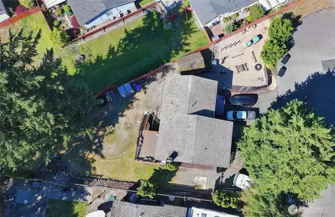 24403 224th Ave SE, Maple Valley, WA 98038