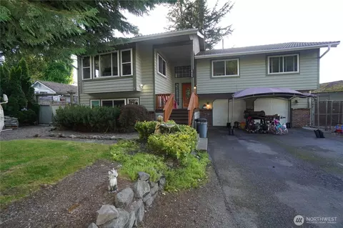 24403 224th Ave SE, Maple Valley, WA 98038