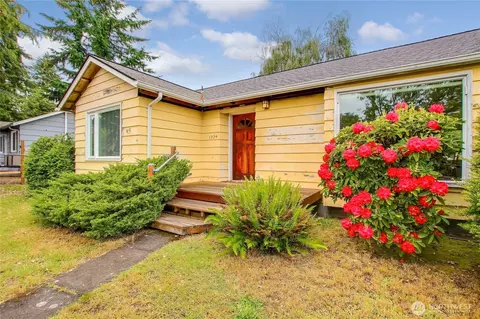 1224 SW 158th St, Burien, WA 98166
