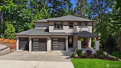 12048 SE May Creek Park Dr, Newcastle, WA 98056
