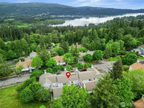 22215 SE 42nd Ln #2079, Issaquah, WA 98029
