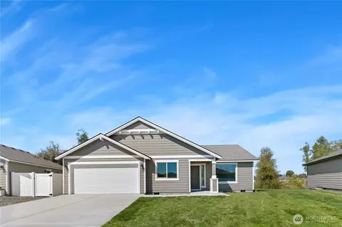 326 N Sandy Loop, Moses Lake, WA 98837