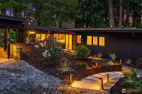 14841 SE 54th St, Bellevue, WA 98006