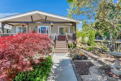 1928 NW 97th St, Seattle, WA 98117