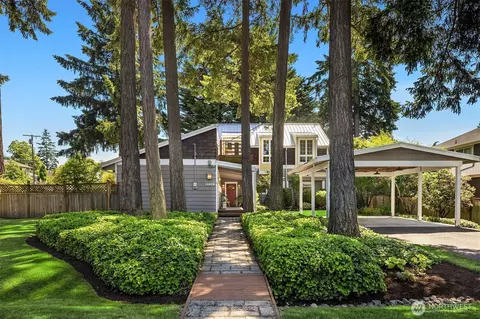11059 SE 31st St, Bellevue, WA 98004