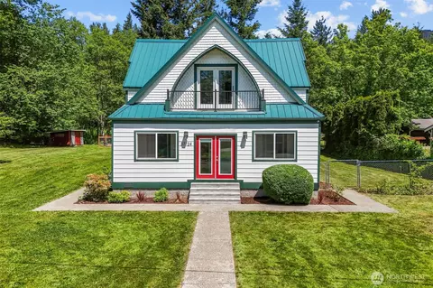 33724 SE Hudson Rd, Ravensdale, WA 98051