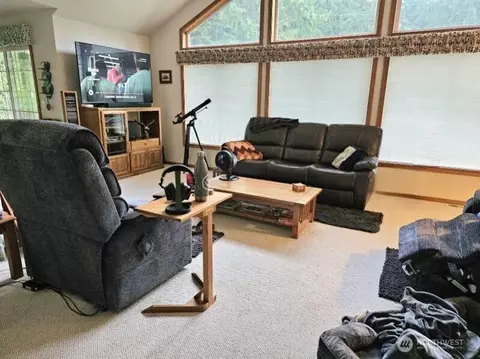 Living - 152 Racoon Rd, Sequim, WA 98382 photo 1 of 3
