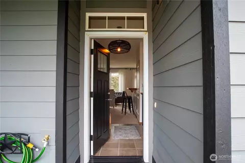 Entry Way - 922 Grinnell Ave SW, Orting, WA 98360 photo 1 of 3