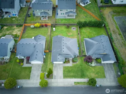 View/Area - 922 Grinnell Ave SW, Orting, WA 98360 photo 4 of 5