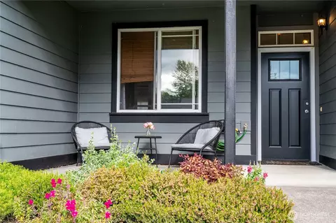 Exterior - 922 Grinnell Ave SW, Orting, WA 98360 photo 2 of 7