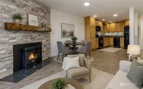 25014 Lake Fenwick Rd #28, Kent, WA 98032