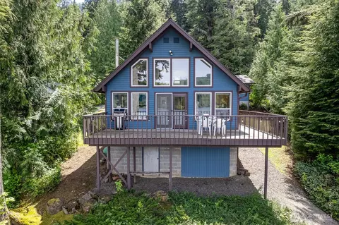 34467 S Shore Dr, Mount Vernon, WA 98274