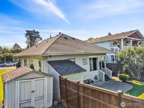 Exterior - 722 Alder Ave, Sumner, WA 98390 photo 9 of 9