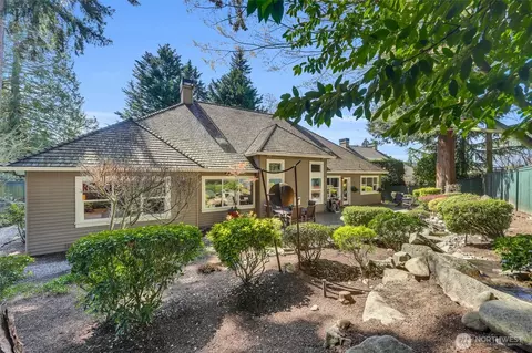 1434 108th Ave NE, Bellevue, WA 98004