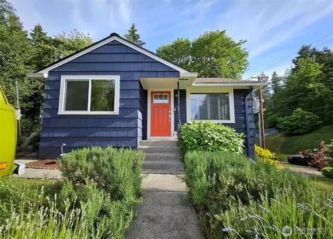 4123 NW Kennedy Dr, Bremerton, WA 98312