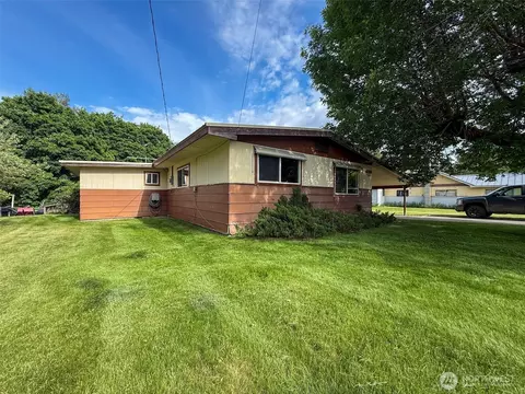 518 Bridge St, Twisp, WA 98856 photo 2