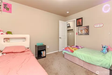 Bedroom - 17609 146th Ave E, Orting, WA 98360 photo 5 of 6