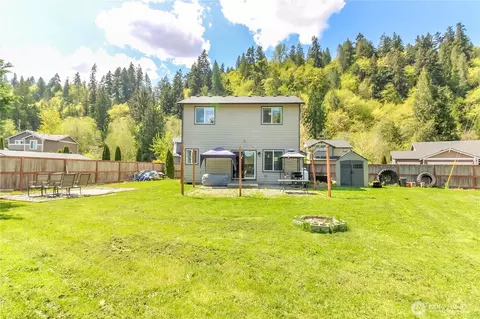 Exterior - 17609 146th Ave E, Orting, WA 98360 photo 6 of 9