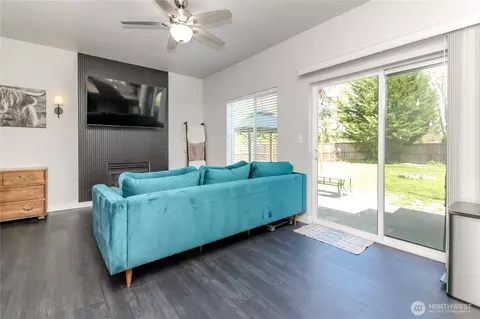 Living - 17609 146th Ave E, Orting, WA 98360 photo 1 of 2