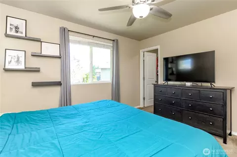 Bedroom - 17609 146th Ave E, Orting, WA 98360 photo 3 of 6