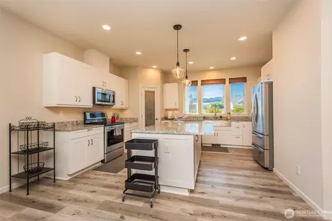 Kitchen - 44 Chiesa Pl, Sequim, WA 98382 photo 1 of 6