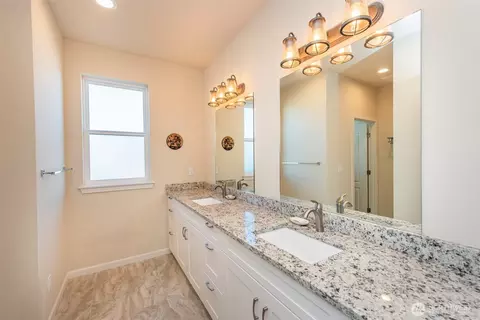 Bath - 44 Chiesa Pl, Sequim, WA 98382 photo 1 of 4