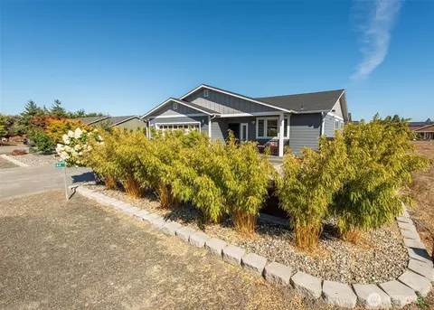 Exterior - 44 Chiesa Pl, Sequim, WA 98382 photo 9 of 11