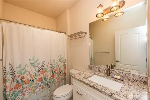 Bath - 44 Chiesa Pl, Sequim, WA 98382 photo 4 of 4
