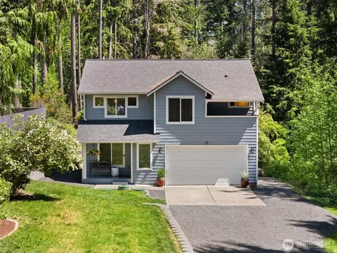 30 E Stirling Ct, Shelton, WA 98584