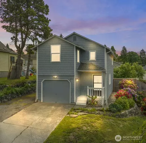 2052 E Wright Ave, Tacoma, WA 98404