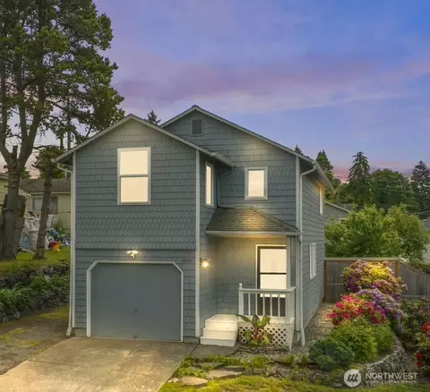 2052 E Wright Ave, Tacoma, WA 98404