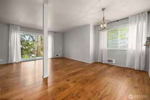 Living - 1526 192nd St SE #O4, Bothell, WA 98012 photo 6 of 6